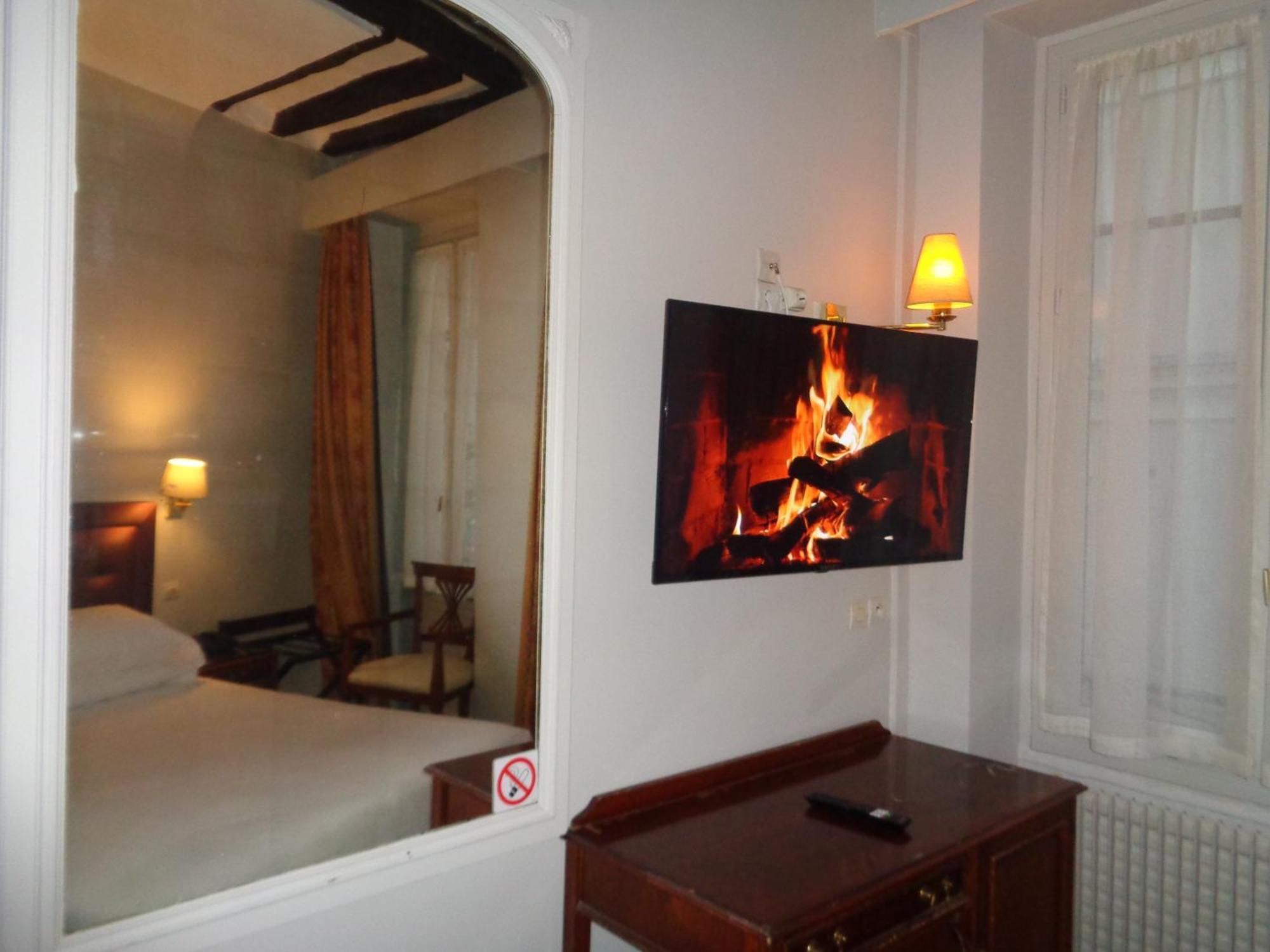 Hotel Les Degres De Notre Dame Paris Luaran gambar