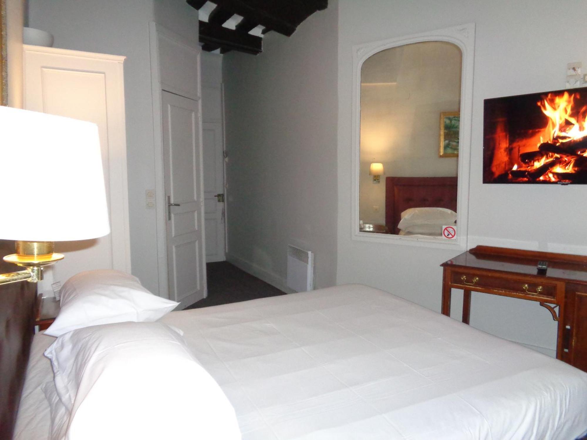 Hotel Les Degres De Notre Dame Paris Luaran gambar